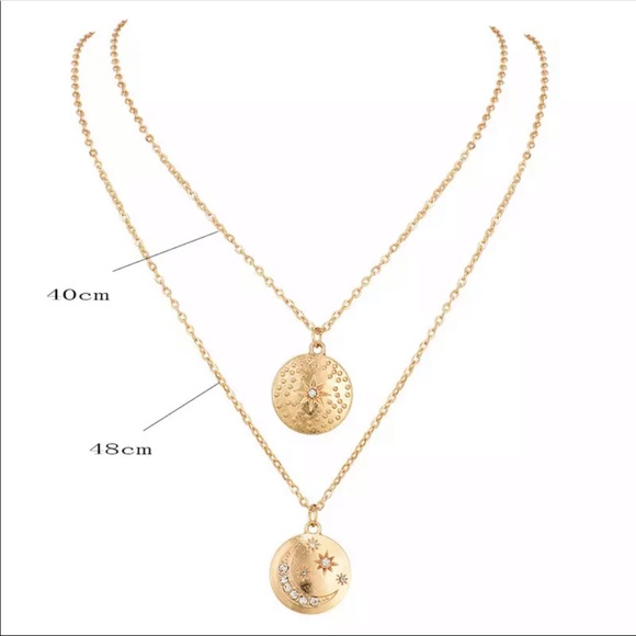 DAINTY GOLD LAYERED PENDANT NECKLACE - Picture 2 of 3